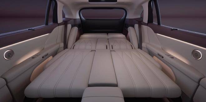 启境GX7全球首秀:阔五座SUV 20秒一键自动成床