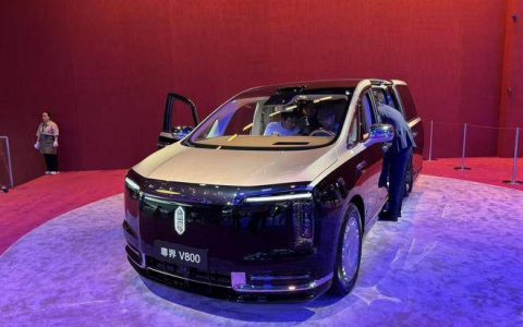 旗舰豪华MPV新高度 尊界V800亮相2026成都车展