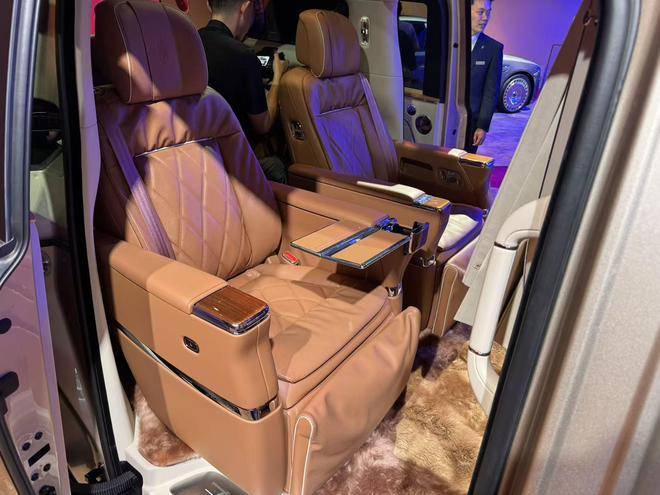旗舰豪华MPV新高度 尊界V800亮相2026成都车展
